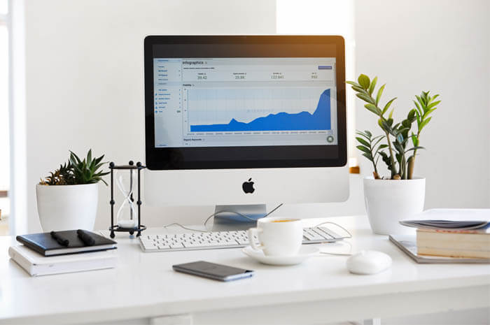 Real-time Analytics With Big Data 